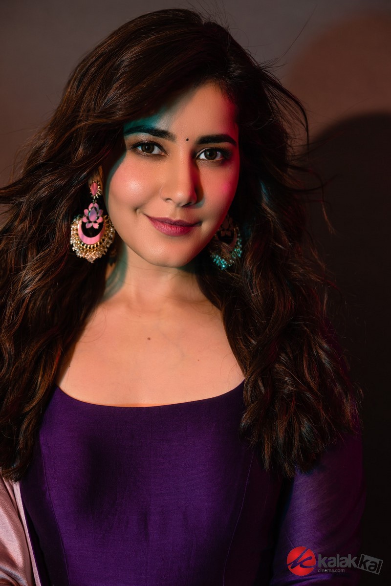 Actress Rashi Khanna Latest Photos