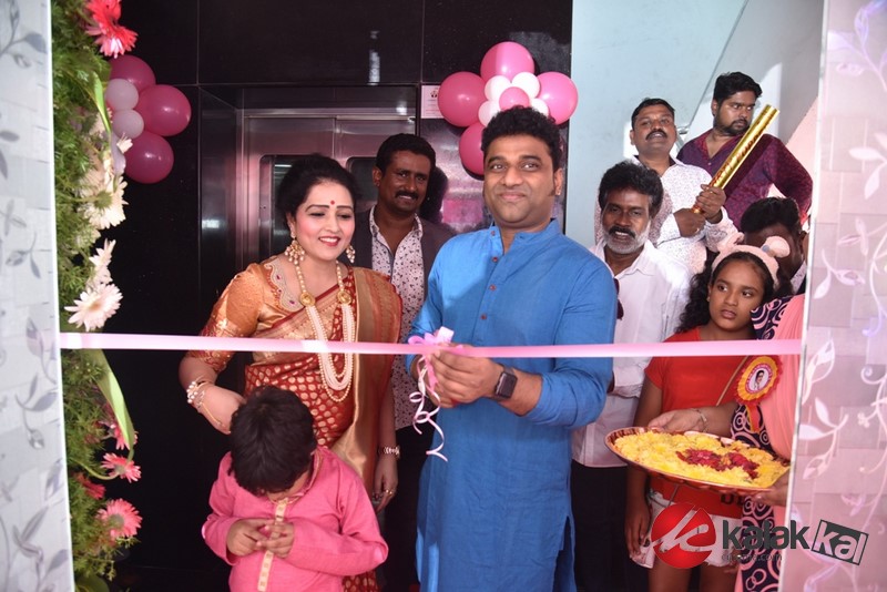 Bigg Boss 3 Actress Sherin Shringar and Sri Prasad Inaugurates Rajeshwari's Skin Care & Hair Restoration Center