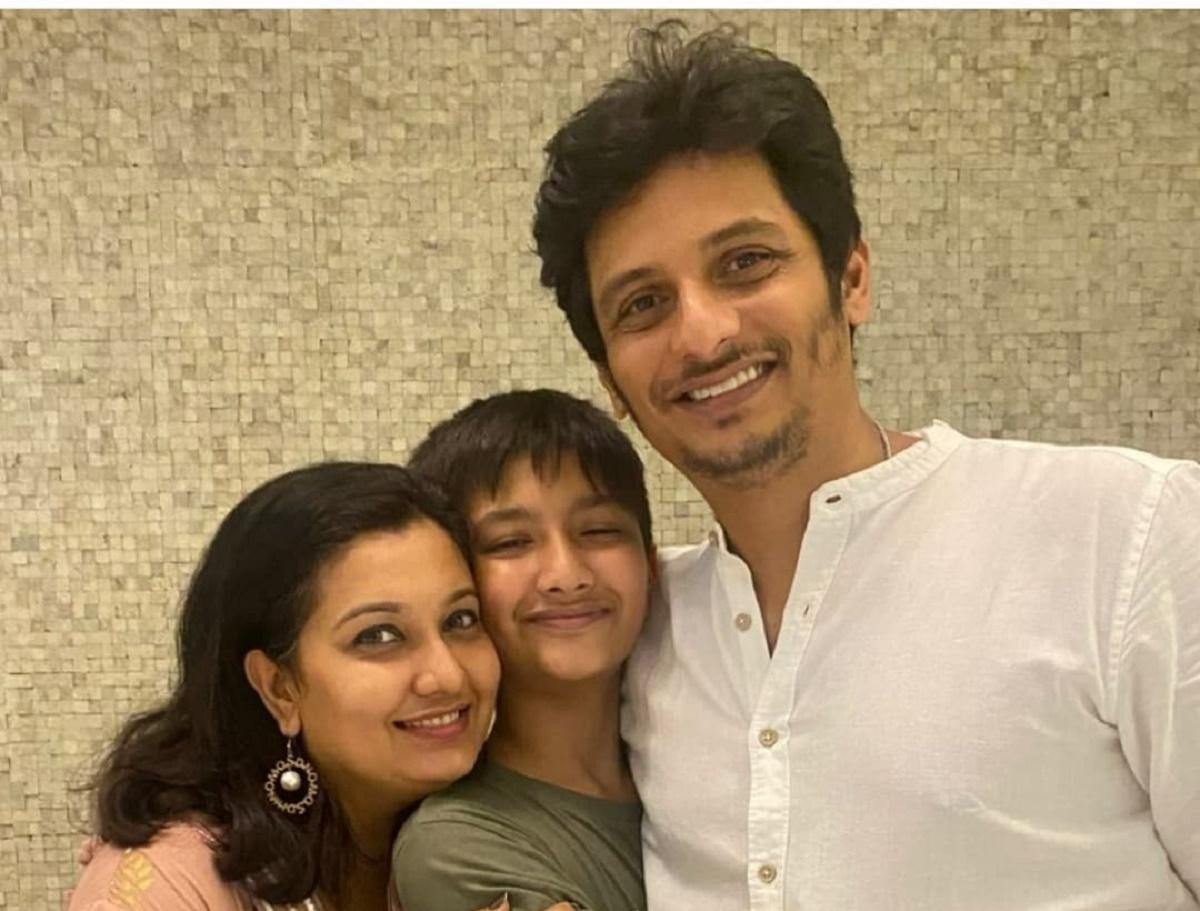Actor Jiiva With Family
