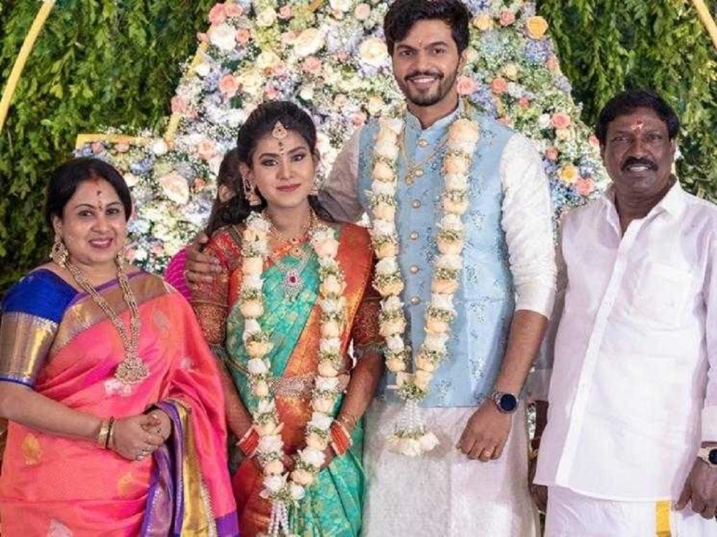 Pushpavanam Kuppusamy's daughter's wedding held in a very grand place .. Viral photo