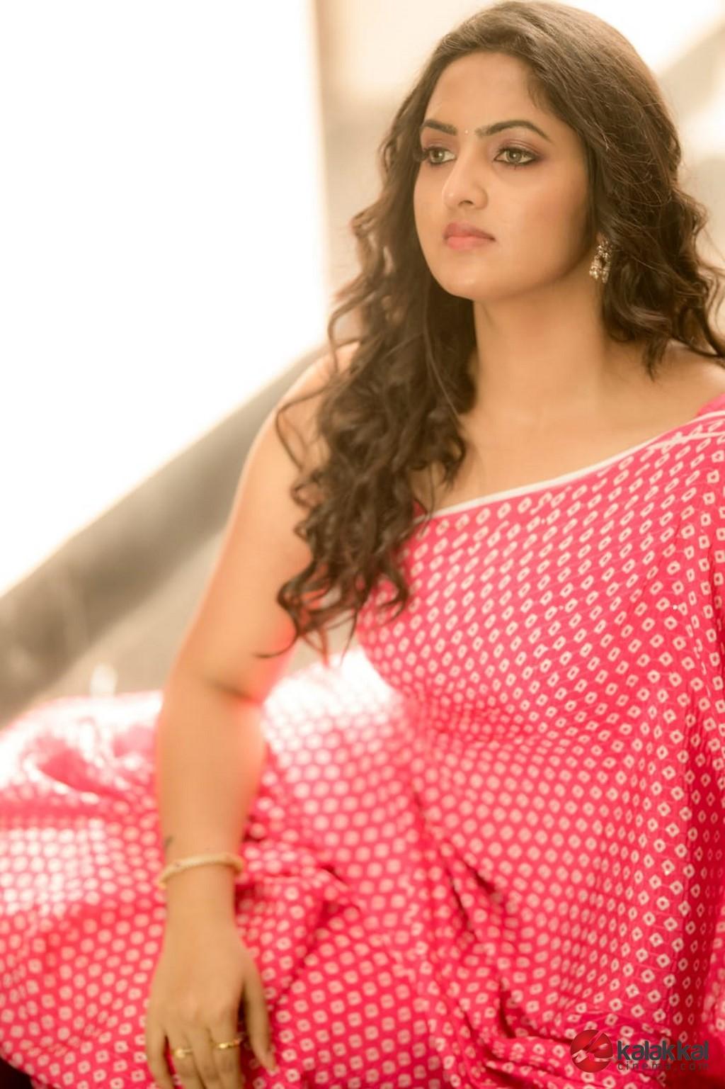 Serial Beauty Radhika Preethi