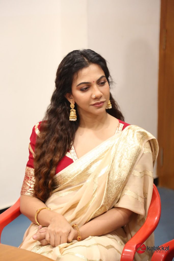 Actress Madonna Sebastian Latest Stills (13)