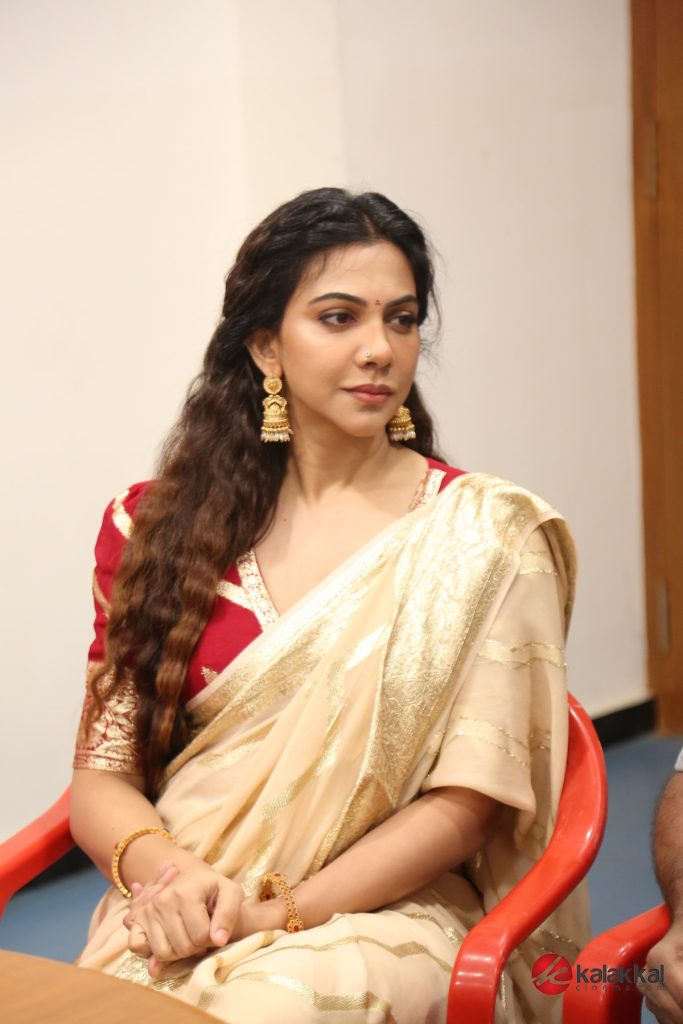 Actress Madonna Sebastian Latest Stills (14)