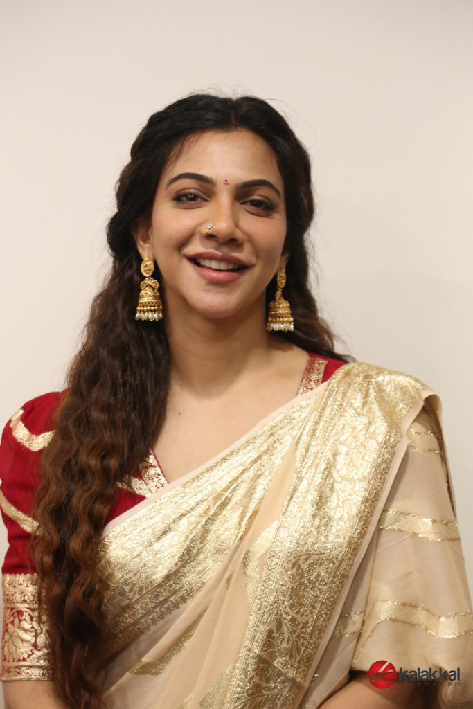 Actress Madonna Sebastian Latest Stills (8)