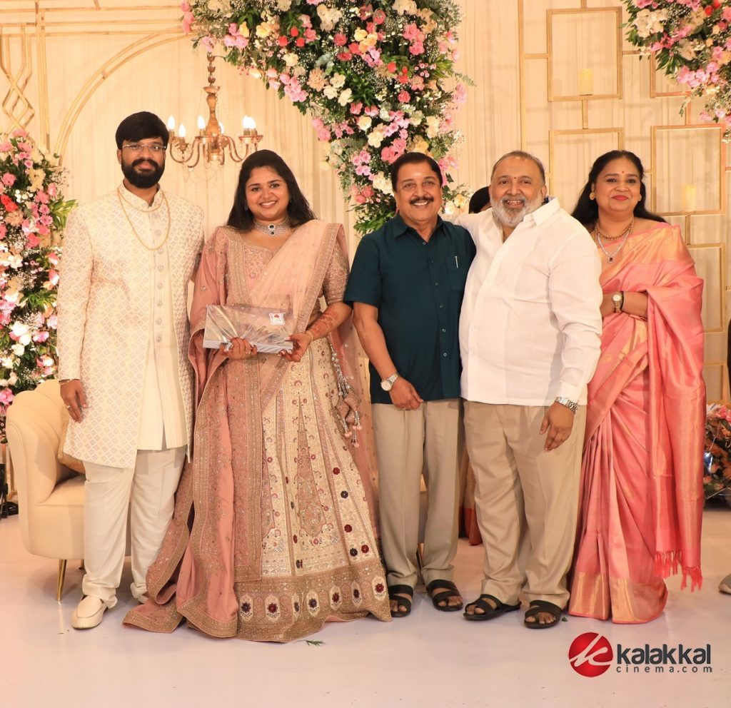 Producer Ravi Kottarakara Daughter Nimisha Wedding Reception (34)