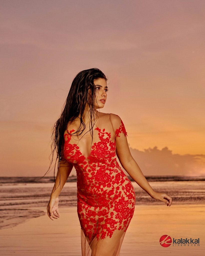 Actress Pragya Nagra Stills (9)