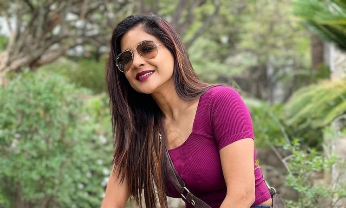 actress sakshi agarwal latest photos