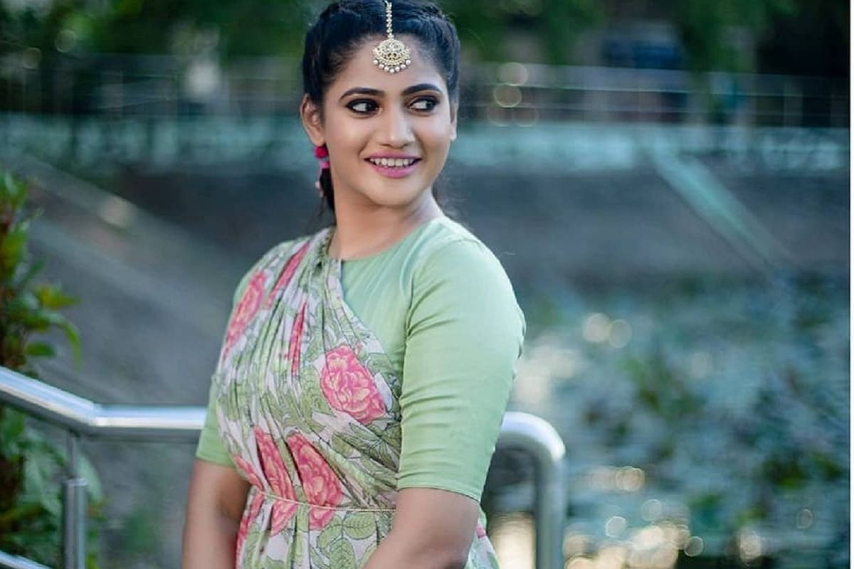 Bigg Boss Losliya tears..!