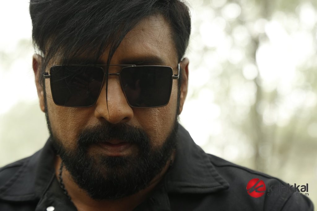 Red Flower Movie Stills (20)