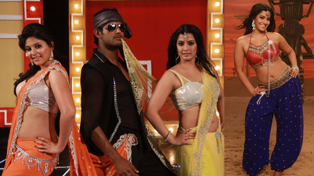 vishal talks about varalakshmi at madhagajaraja success meet