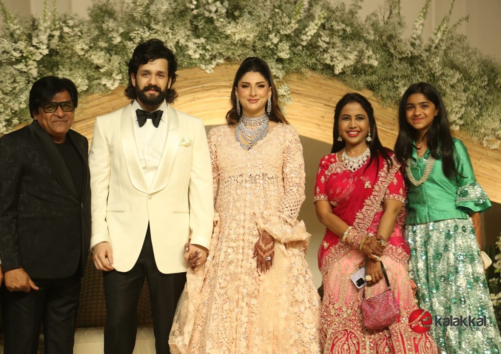 Akhil Akkineni and Zainab Wedding Reception Stills (2)