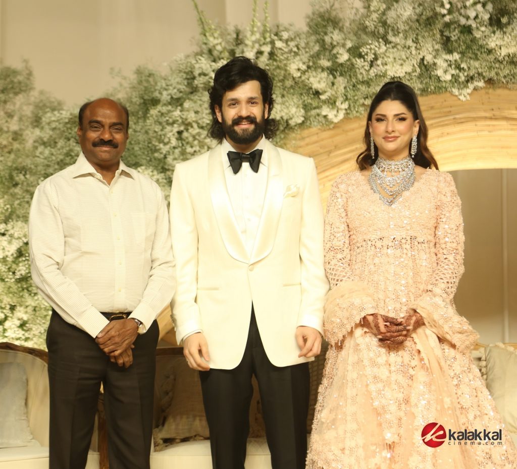Akhil Akkineni and Zainab Wedding Reception Stills (26)