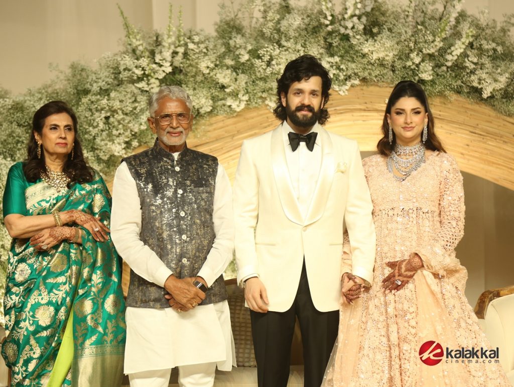 Akhil Akkineni and Zainab Wedding Reception Stills (27)