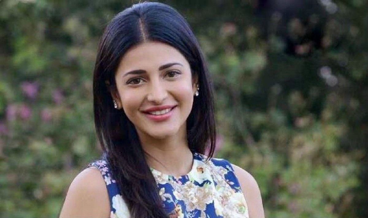 actress shruthihaasan request for fans