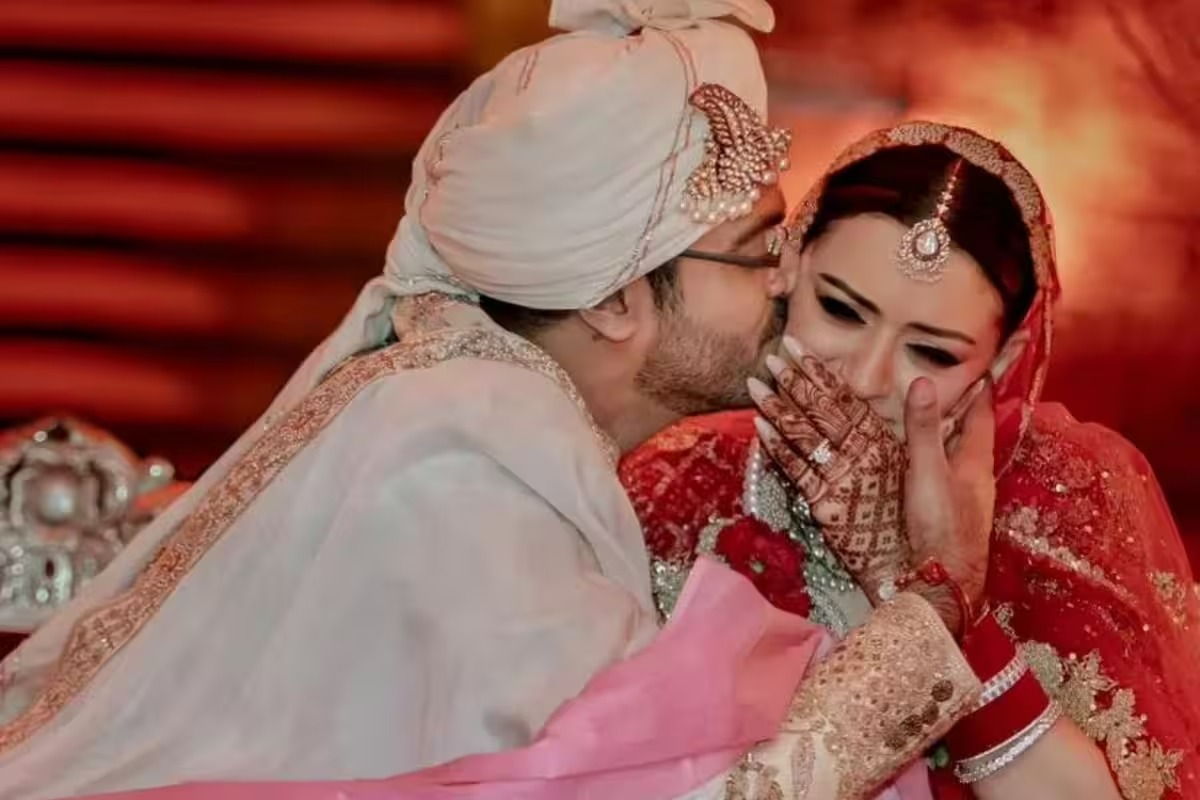 actress hansika motwani and  sohael khaturiya married life