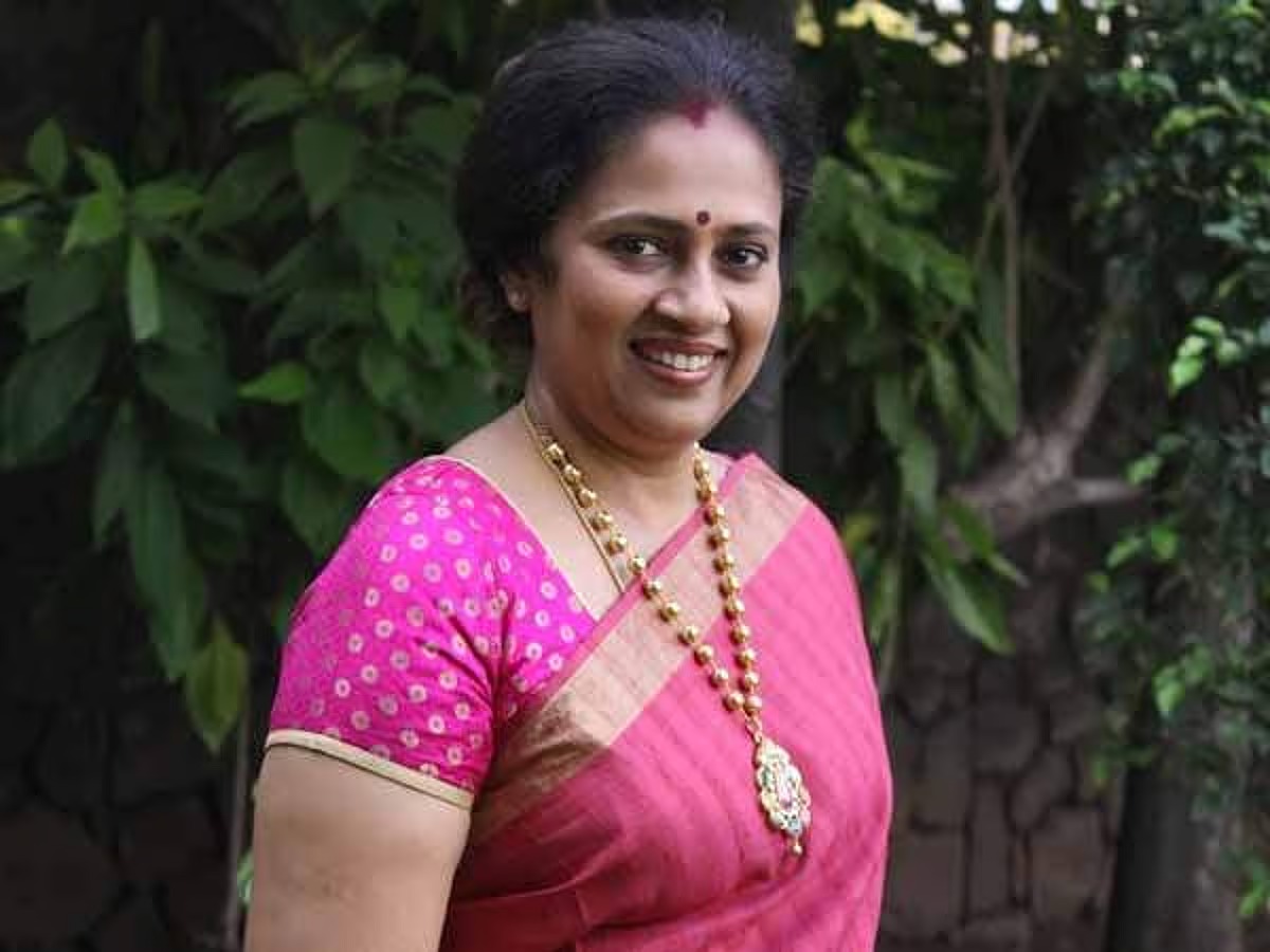 lakshmi ramakrishnan clarifies about kamal haasan