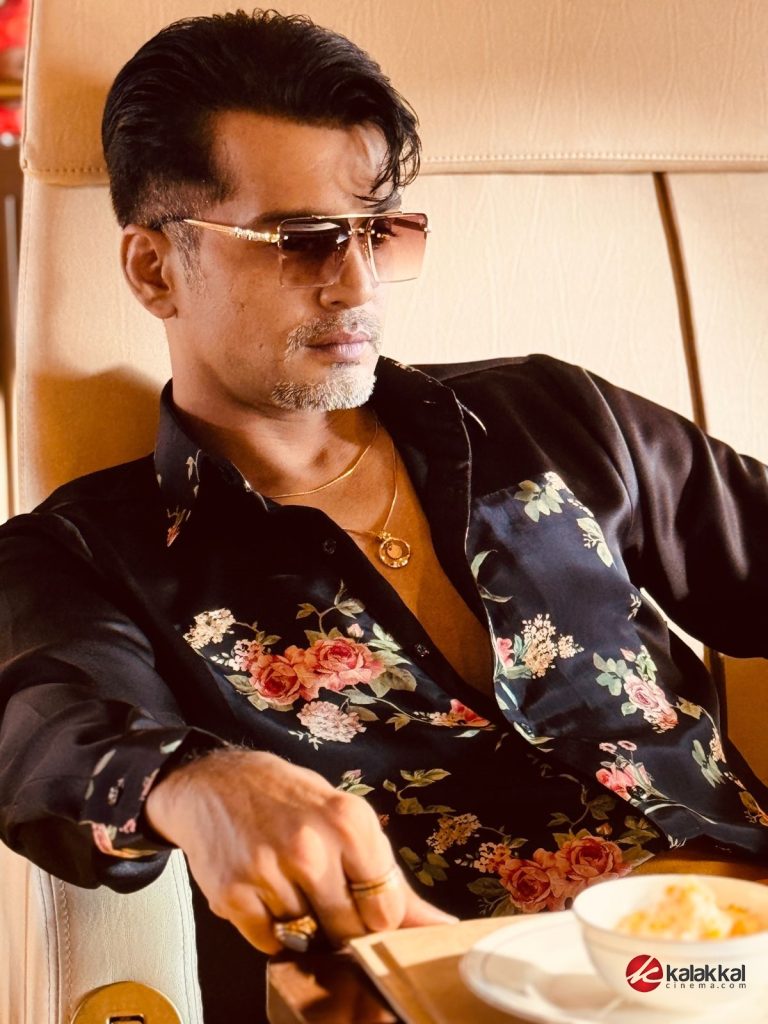 Actor Vinay Rai Photos (15)