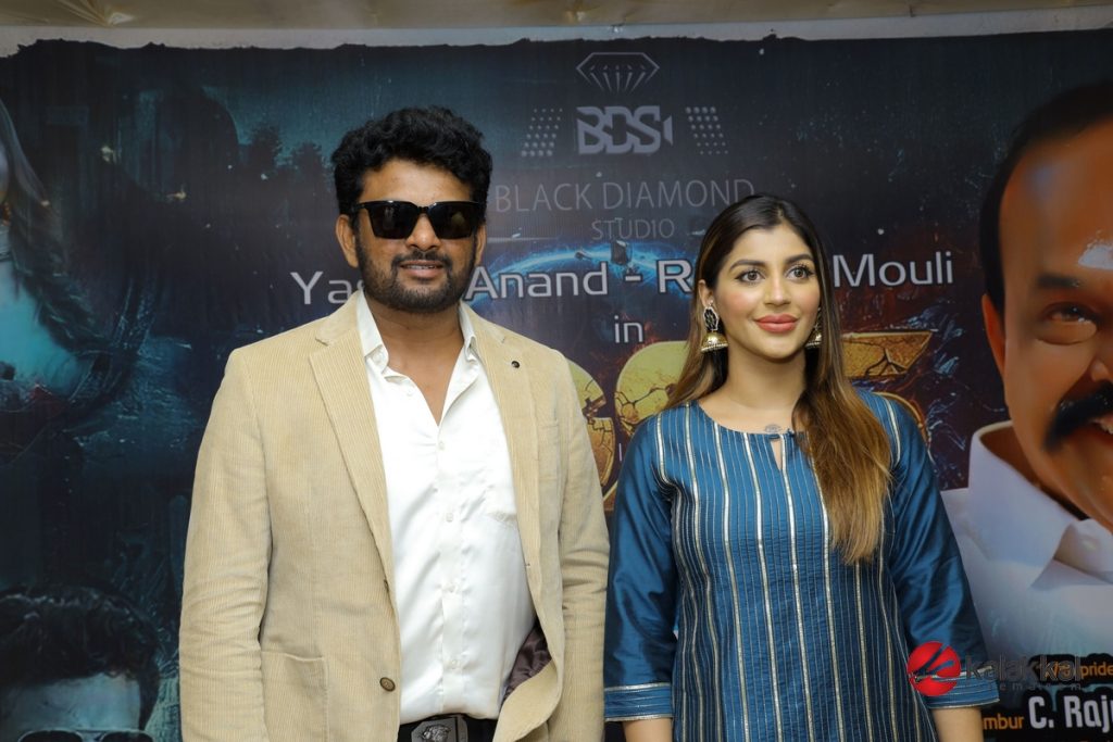 Toss Movie Pooja Stills (1)