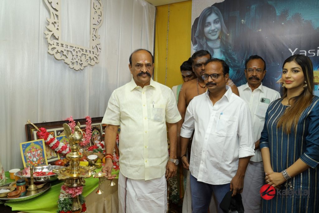 Toss Movie Pooja Stills (2)