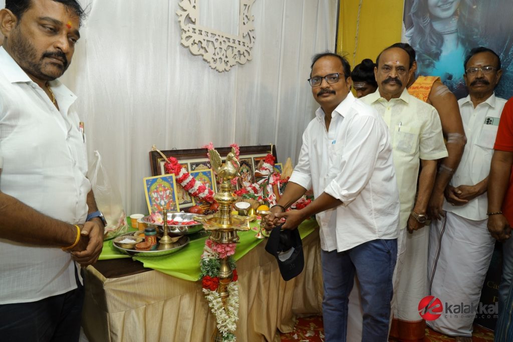 Toss Movie Pooja Stills (4)
