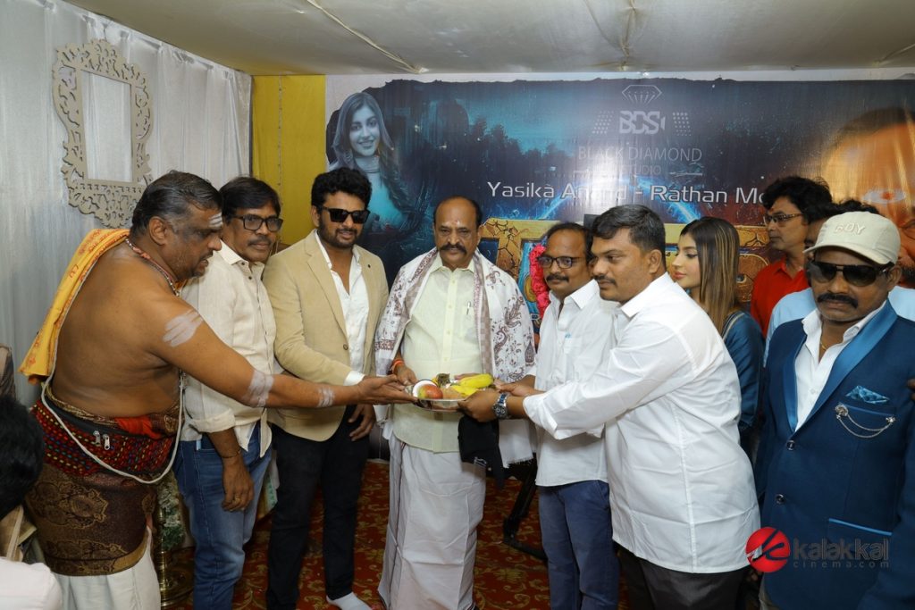 Toss Movie Pooja Stills (8)