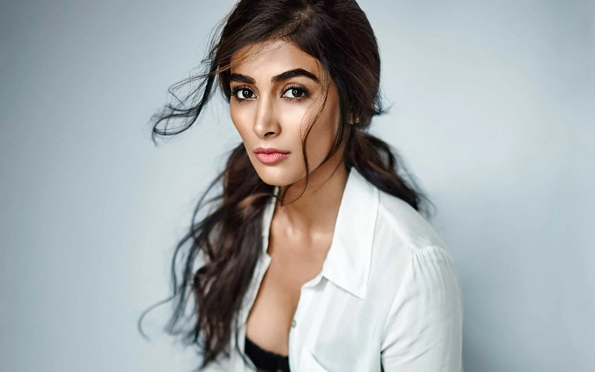 jananayagan team wishes for pooja hegde