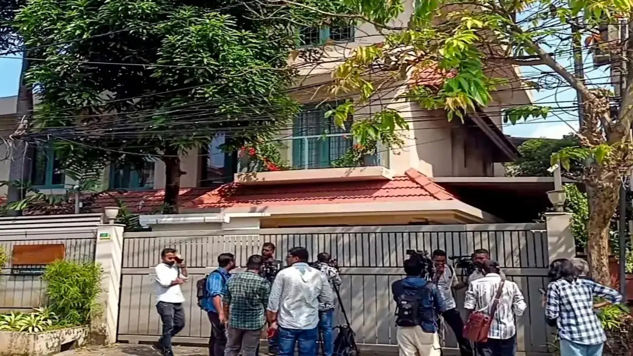 enforcement directorate raids dulquer salmaan house