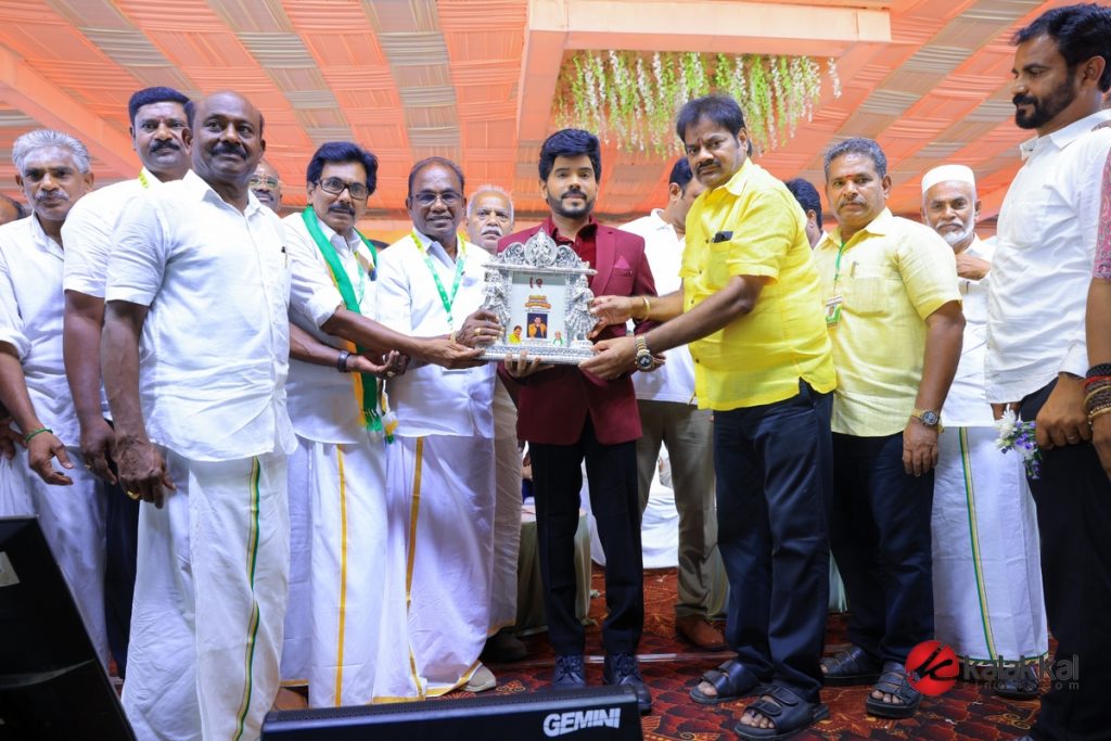 Actor Legend Saravanan at the 43rd Traders’ Awareness Conference (7)