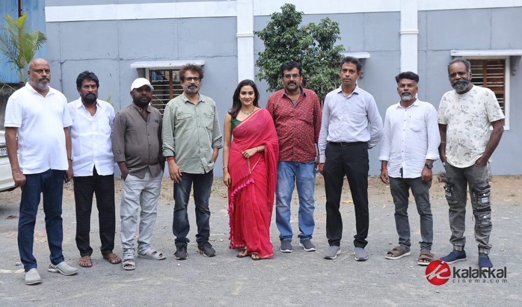 Actor Yogi Babu New Movie Pooja Stills (12)